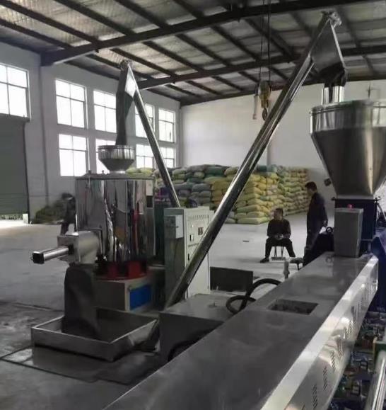 上料机输送到高混机（图）